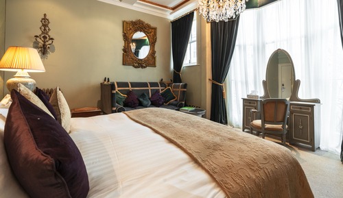 Habitación doble, baño privado (Perrier Jouet - Feature)