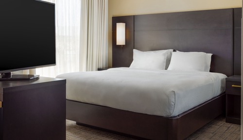 Suite estudio, 1 cama de matrimonio grande con sofá cama (Mobility/Hearing Accessible, Tub)