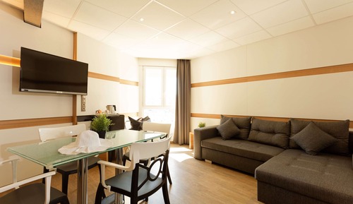Habitación cuádruple Premium, vistas al puerto