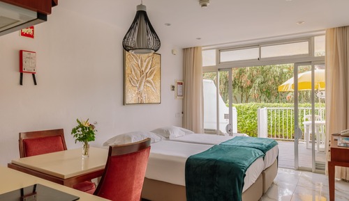 Habitación estándar, terraza (2 Pax)
