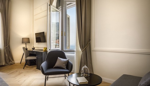 Imperial Seaside Room with extra bed