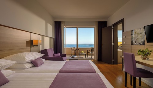 Suite, balcón