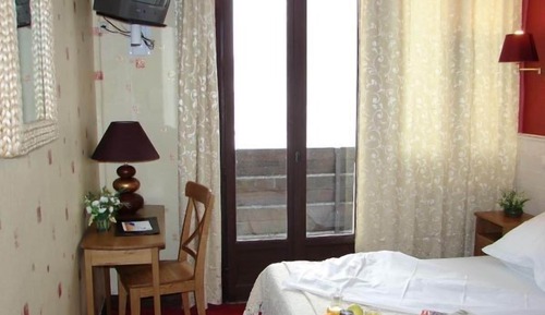 Habitación estándar con 2 camas individuales