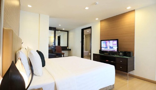 Grand Deluxe Room