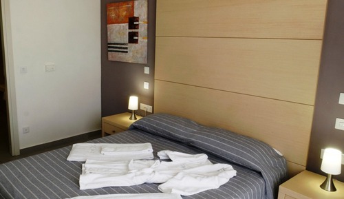 Habitación Confort, balcón (Free Airport Transfer)