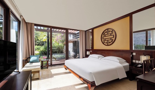 Villa, acceso a la piscina (Spa)