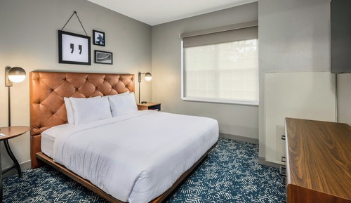 Habitación estándar, 1 cama de matrimonio grande con sofá cama, no fumadores