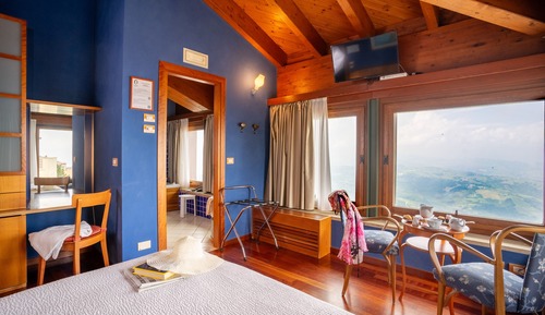 Habitación Deluxe, bañera de hidromasaje, vistas a la montaña