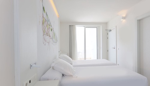 Habitación doble, balcón, vistas al mar