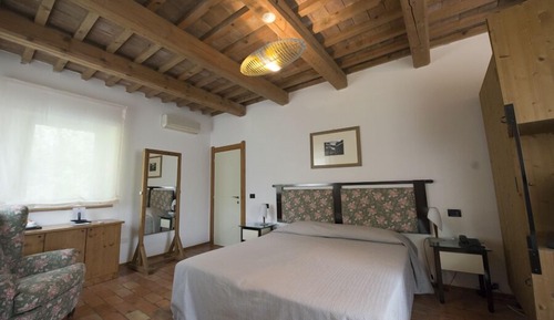 Habitación estándar con 1 cama doble o 2 individuales