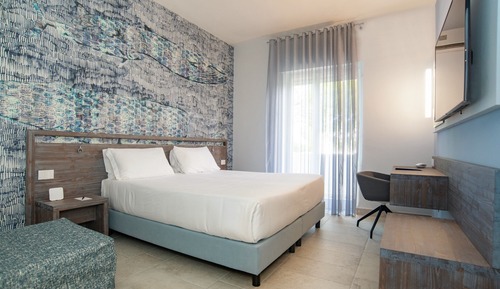 Habitación Confort con 1 cama doble o 2 individuales
