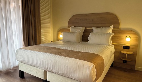 Habitación doble superior, 1 cama de matrimonio grande, balcón