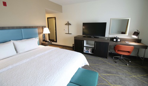 Estándar con cama de matrimonio King