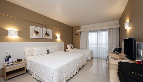 Apartamento superior, varias camas, balcón
