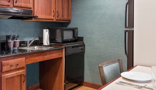 Suite, 1 cama de matrimonio grande, bañera (Mobility & Hearing, Non Smoking)