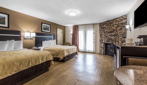 Habitación estándar, 2 camas de matrimonio, no fumadores, chimenea (Pet Friendly)