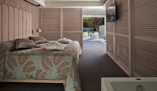 Suite ejecutiva, piscina privada