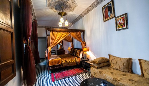 Suite (Jasmin)