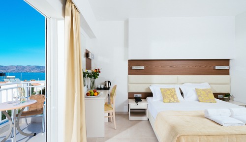 Habitación superior, vistas al jardín