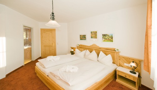 Apartamento, 2 habitaciones, balcón, vistas a la montaña