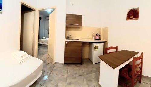 Triple room with outdoor jacuzzi