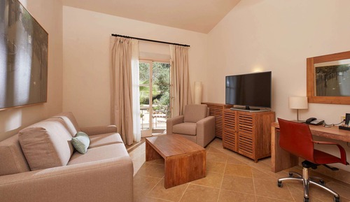 Habitación junior doble, terraza (Ponent, 2 Adults + 1 Child)
