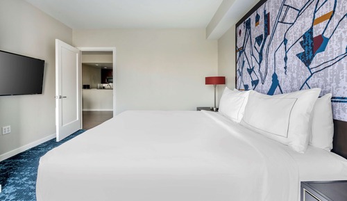 Suite, 2 habitaciones, accesible para personas con discapacidad (Hearing, Roll-in Shower, Plus)