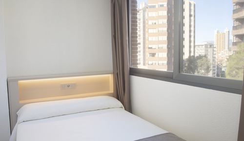Apartamento, 2 habitaciones, balcón