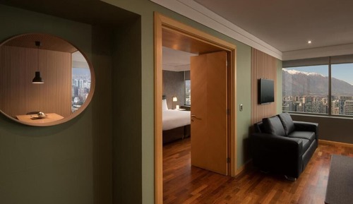 Suite Premium, 1 habitación, vistas a la ciudad, en una planta alta