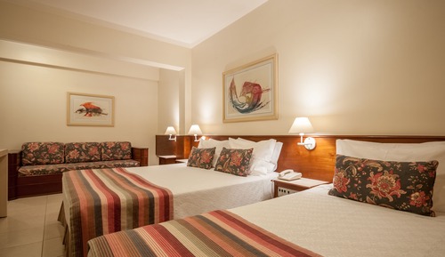 Habitación Deluxe, varias camas