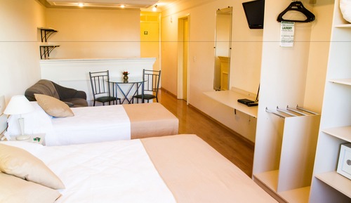Habitación triple Deluxe, vistas a la ciudad