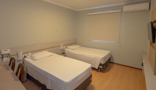Habitación estándar con 2 camas individuales