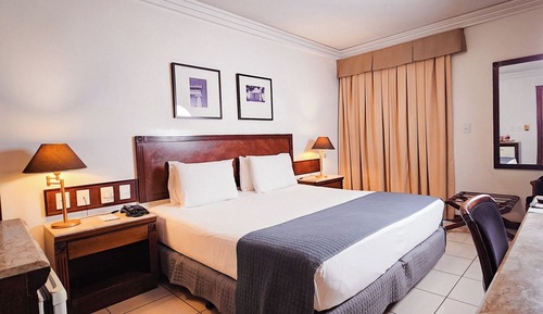 Habitación superior, vistas a la ciudad