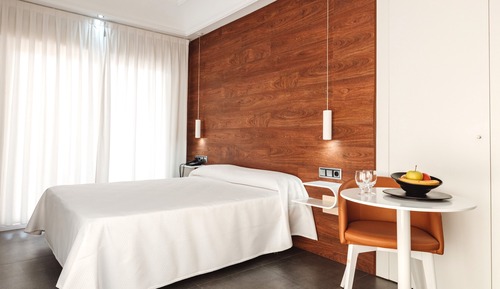 Habitación estándar, 1 cama de matrimonio, terraza, vistas a la ciudad