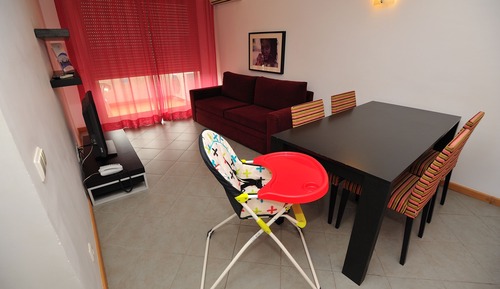 Apartamento familiar (2 adults + 2 children)