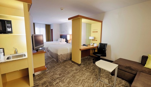 Suite, varias camas (Mobility/Hearing Accessible, Tub)