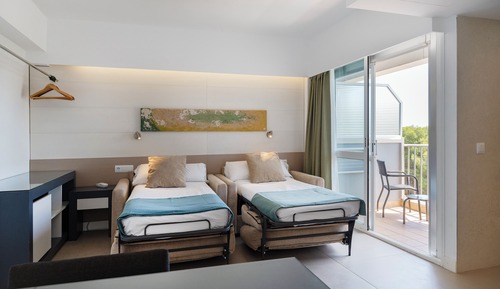 Habitación familiar, balcón (2+2)