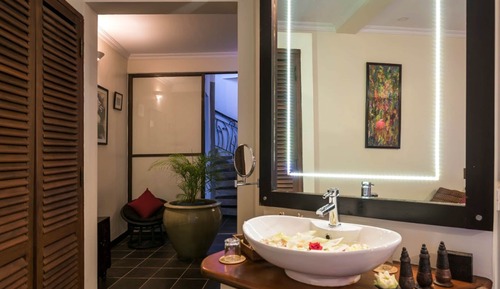 Villa exclusiva, 4 habitaciones, piscina privada, vistas al jardín (Oasis)