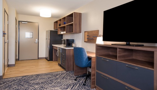 Suite estudio, 2 camas dobles, accesible para personas con discapacidad (Mobility Tub)