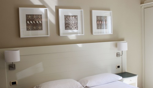 Habitación estándar con 1 cama doble o 2 individuales