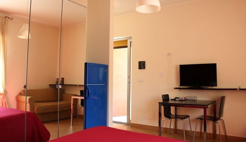 Comfort Studio Suite, 1 Bedroom, Kitchenette, Garden Area