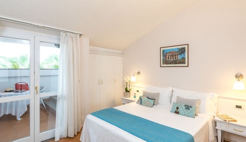 Habitación triple básica, en una planta alta (Park)