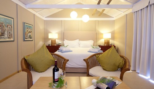 Luxury Studio Apartment