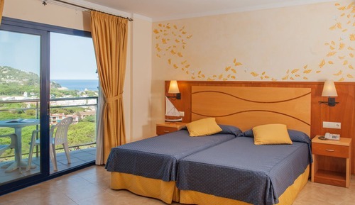 Habitación doble superior, balcón, vistas al mar