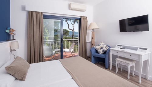 Habitación Deluxe doble, balcón, vistas al mar (Mediterránea)