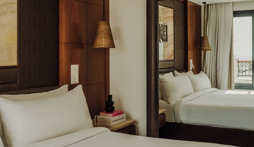 Habitación Deluxe, vistas parciales al mar