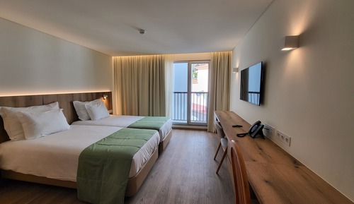 Studio Land View Royal Orchid