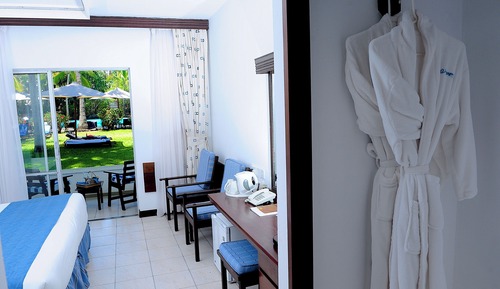 Habitación superior, vistas al jardín