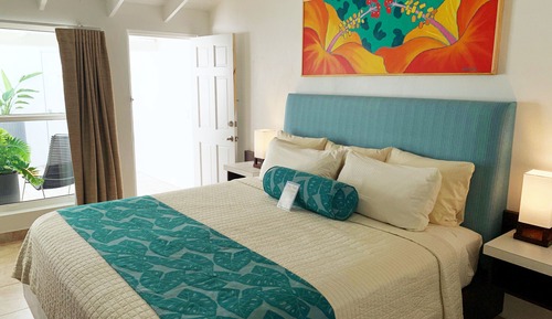 Villa, 1 cama de matrimonio grande con sofá cama, cocina, frente a la playa