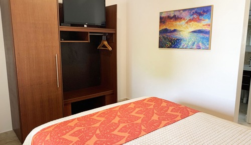 Estudio, 1 cama de matrimonio